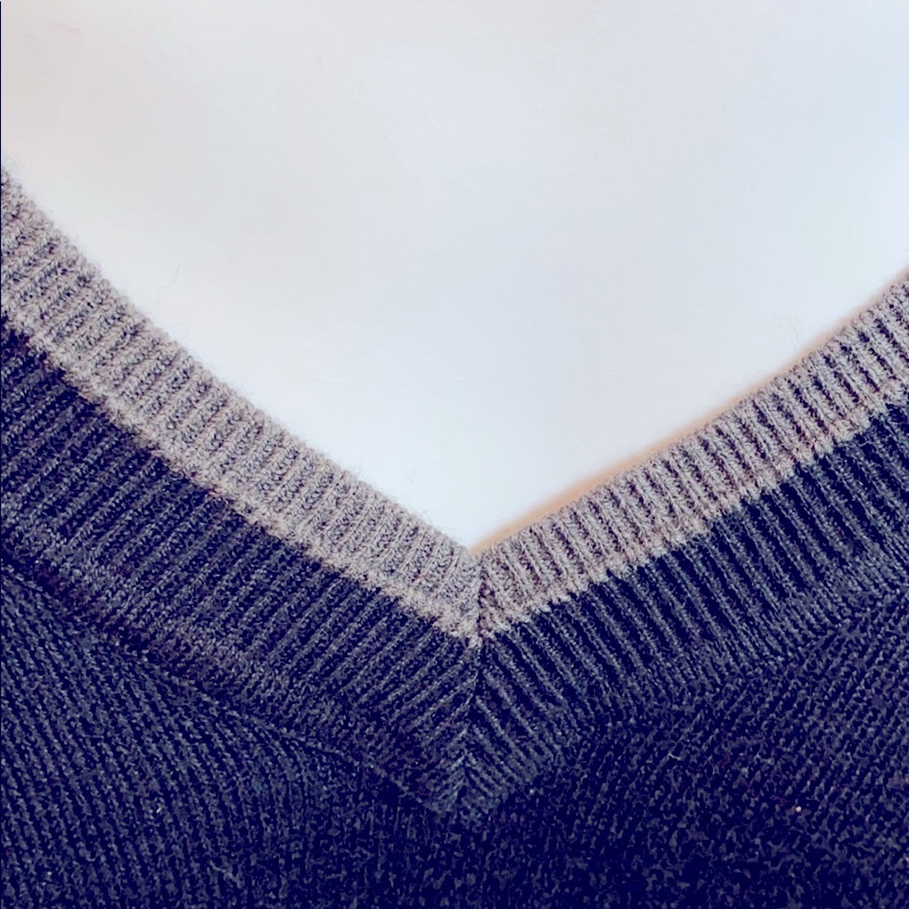 Marled Black V-Neck Cotton/Viscose Stretch Sweater MED NWT - Picture 7 of 10